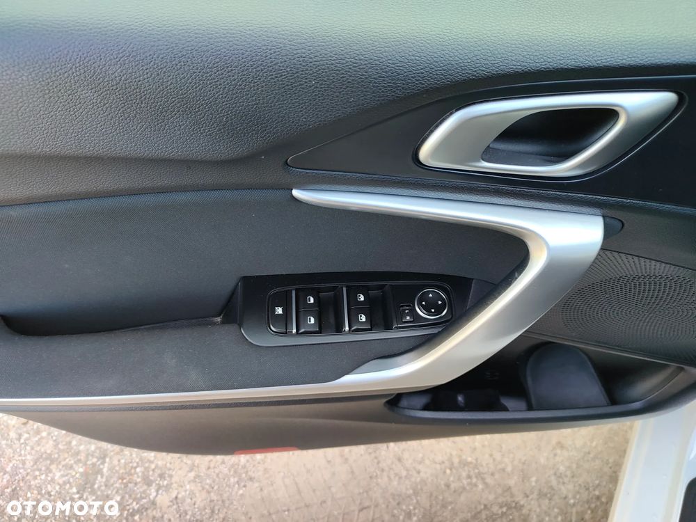 Kia Ceed 1.4 T-GDI M DCT - 28