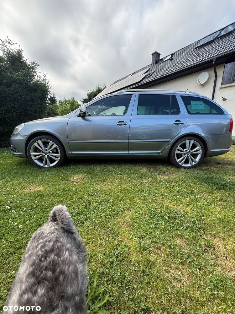 Skoda Octavia 2.0 TDI DPF RS DSG - 3