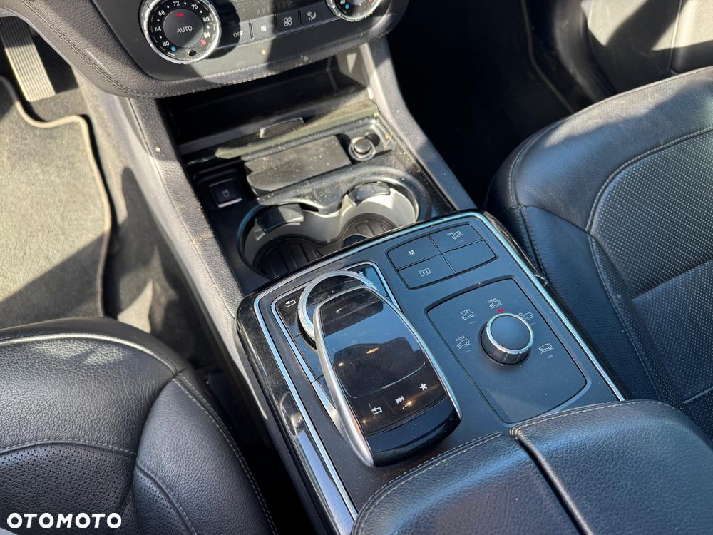 Mercedes-Benz GLE - 16