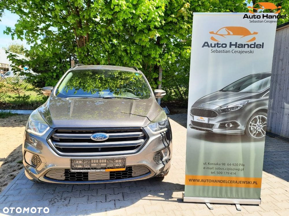 Ford Kuga 1.5 EcoBoost 2x4 ST-Line - 4