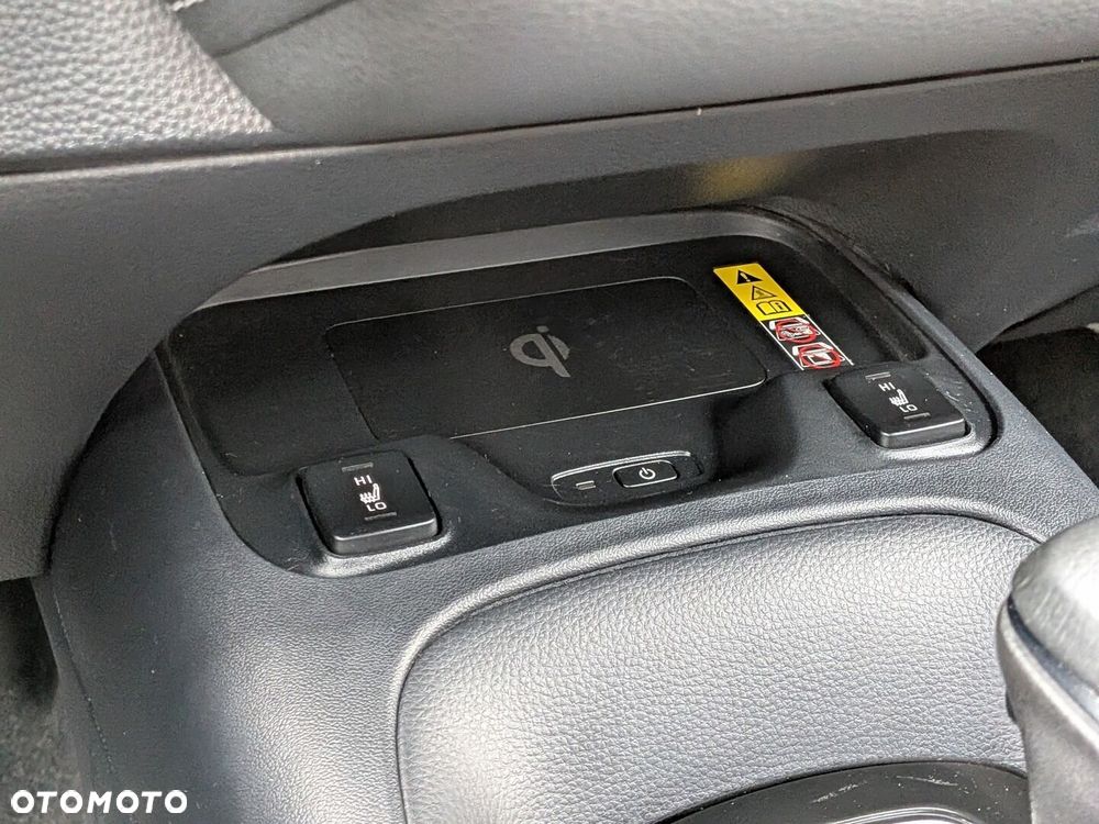 Toyota Corolla 1.8 Hybrid Comfort - 25