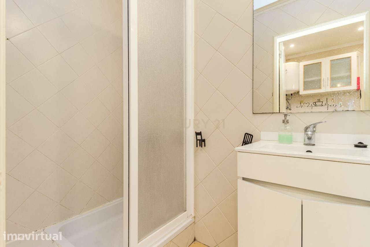 Apartamento T2 em Santa Maria Maior, Lisboa - Oportunidade Única - Grande imagem: 4/21