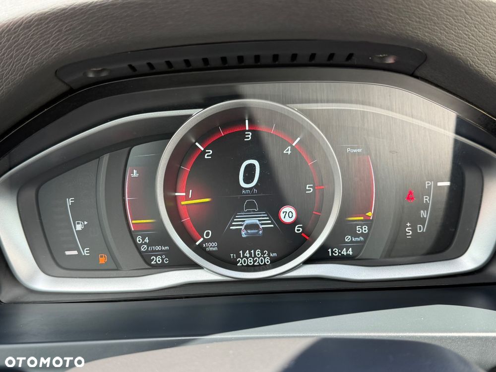 Volvo V60 D4 Drive-E Momentum - 27