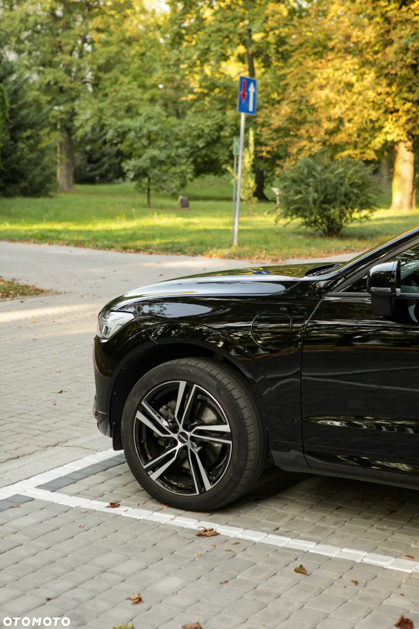 Volvo XC 60 T8 AWD Plug-In Hybrid Momentum Pro - 16