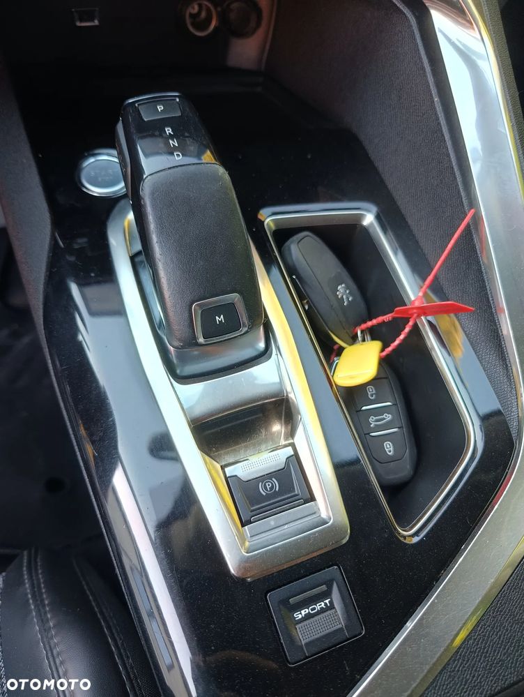 Peugeot 3008 THP 165 EAT6 Stop & Start Allure - 10