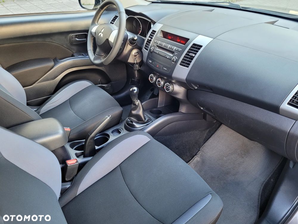 Mitsubishi Outlander 2.0 2WD Edition - 11