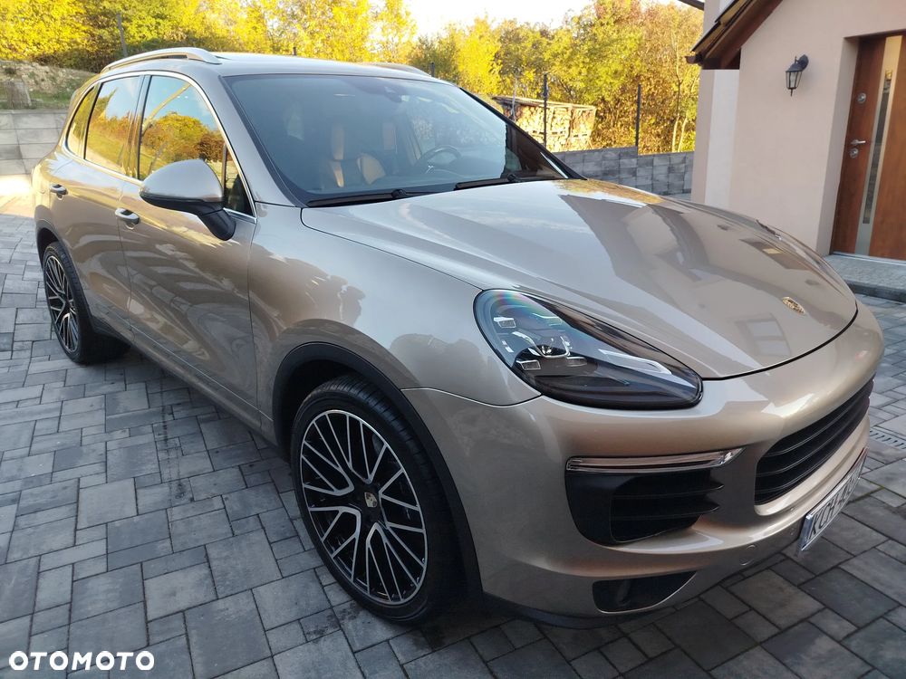 Porsche Cayenne 2015 photo 2