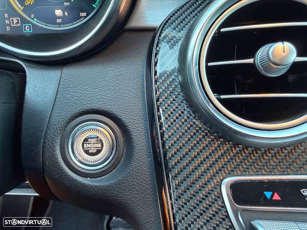 Mercedes-Benz C 300 BlueTEC Hybrid AMG Line - 32