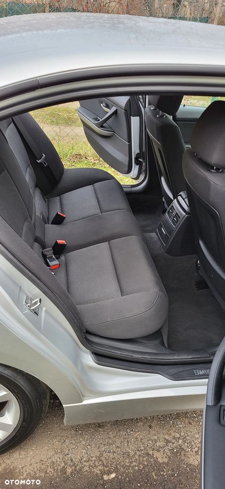 BMW Seria 3 320d DPF - 19