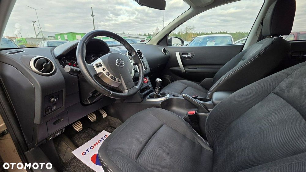 Nissan Qashqai - 12