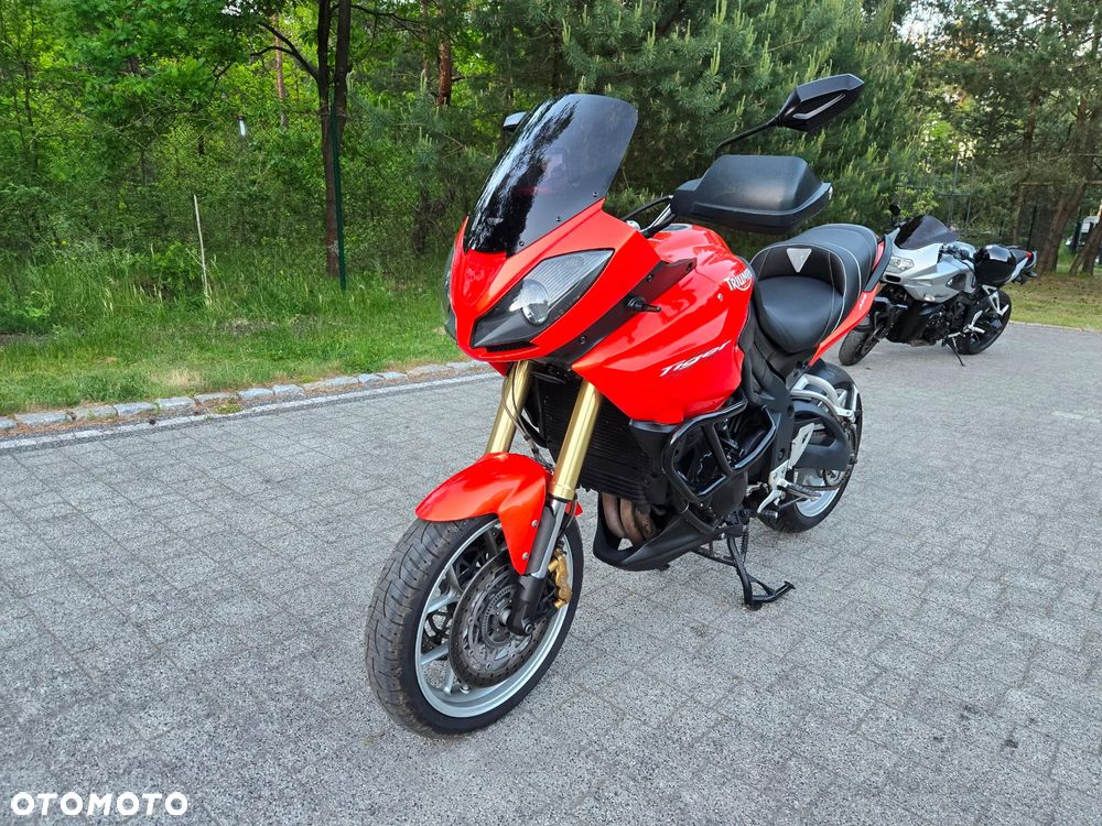 Triumph Tiger - 8