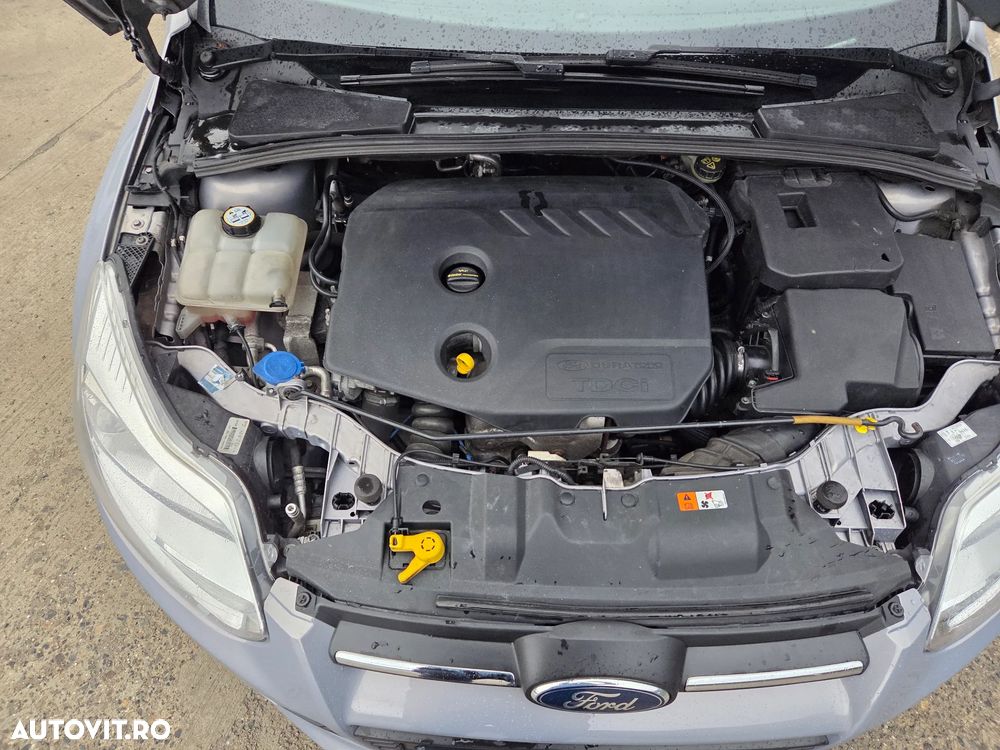 Ford Focus 1.6 TDCi DPF SYNC Edition - 15