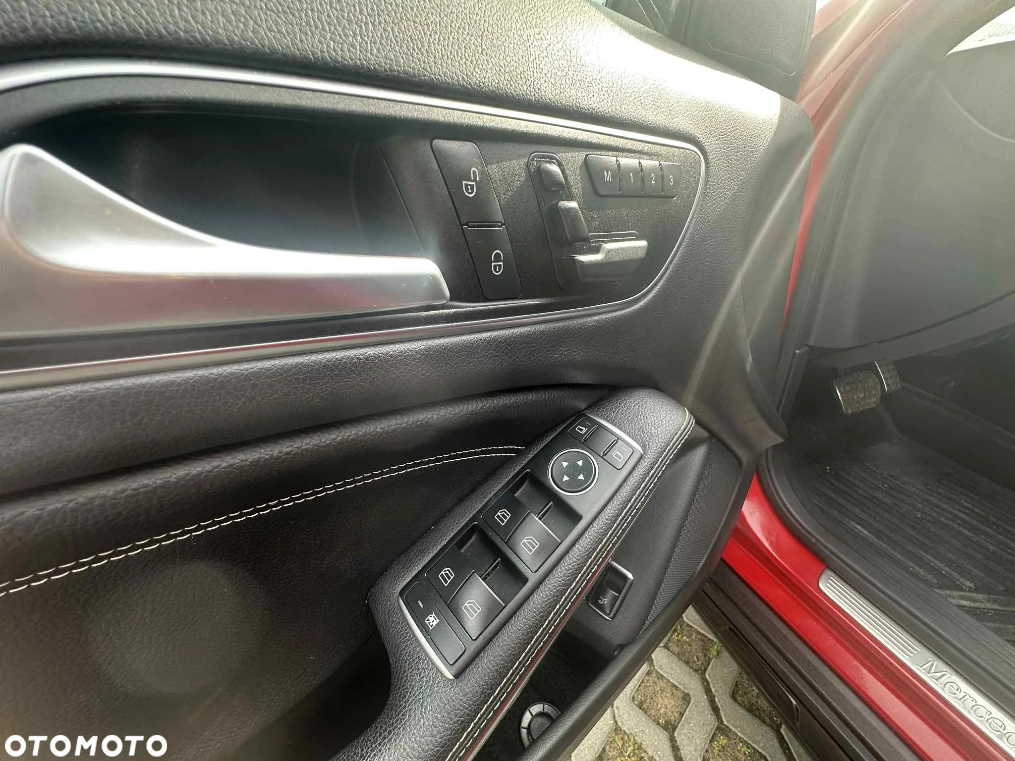 Mercedes-Benz GLA 250 7G-DCT - 31
