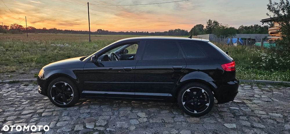 Audi A3 Sportback - 13