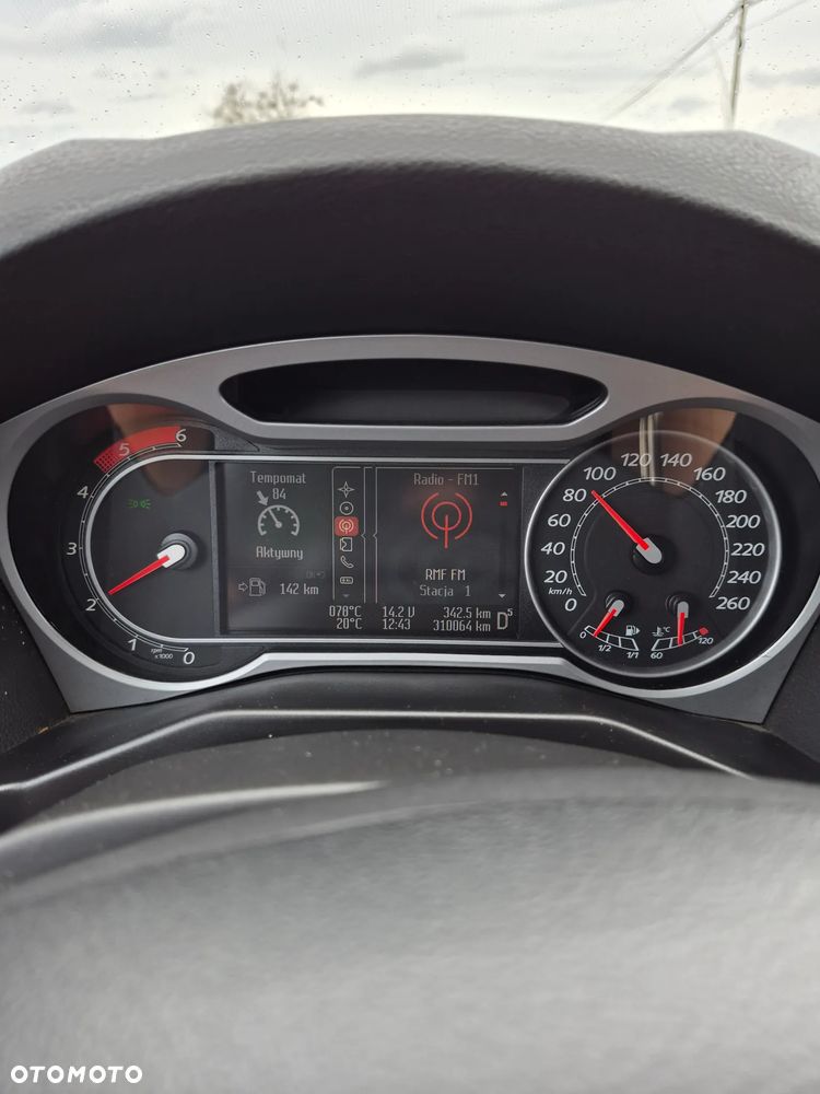 Ford Mondeo 2.0 TDCi Ambiente - 15