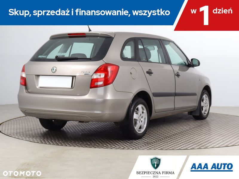 Skoda Fabia - 6