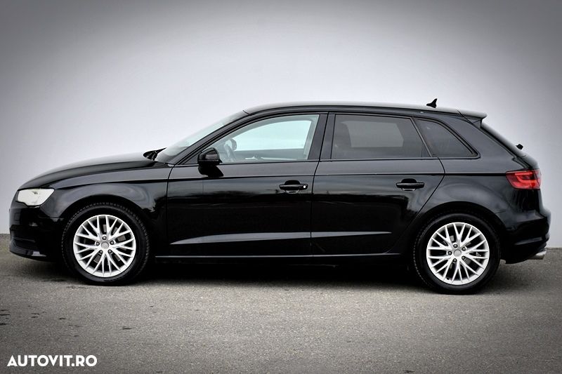 Audi A3 2.0 TDI quattro S tronic Sport - 7