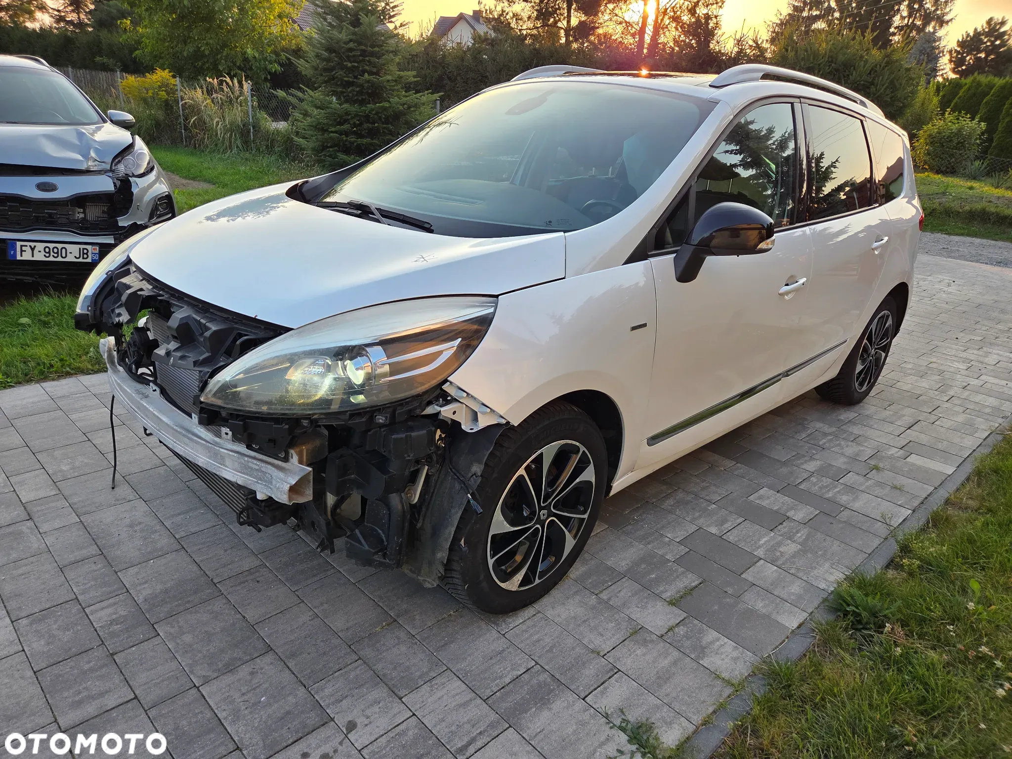 Renault Grand Scenic dCi 110 EDC Bose Edition - 8