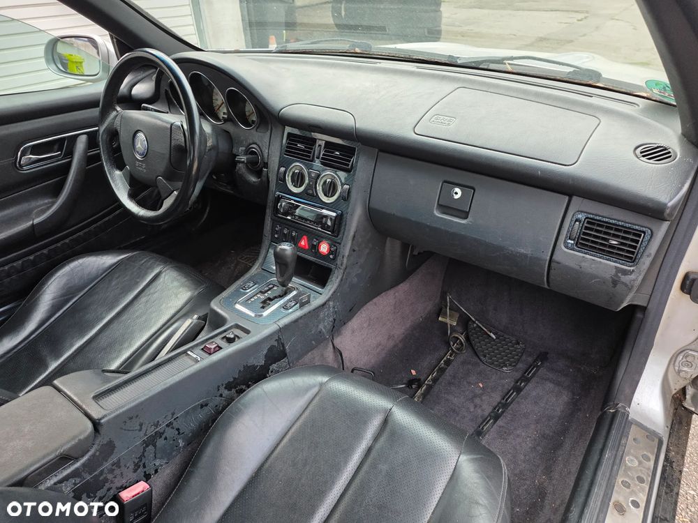 Mercedes-Benz SLK - 24