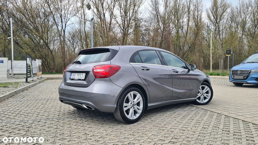 Mercedes-Benz Klasa A 200 (BlueEFFICIENCY) Urban - 5