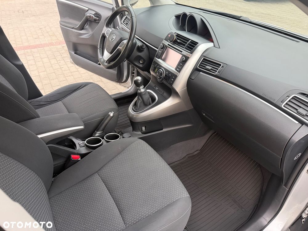 Toyota Verso 2.2 D-CAT Premium - 12