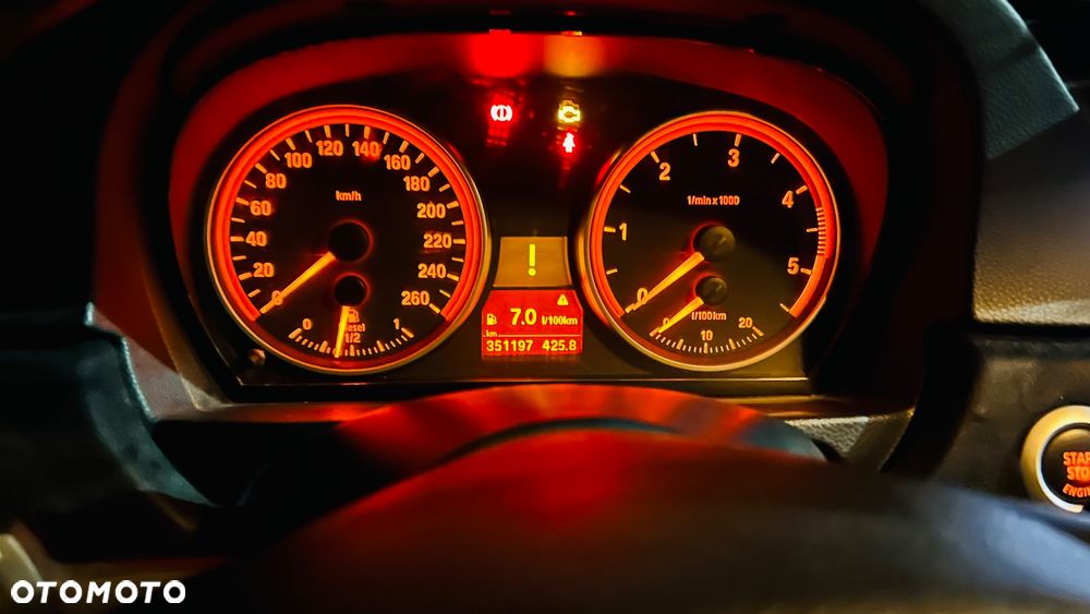 BMW Seria 3 325d - 15