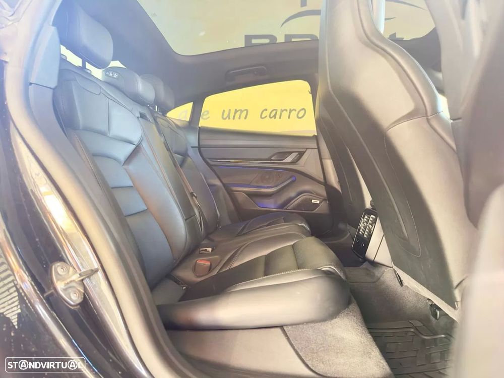 Porsche Taycan 4S - 19