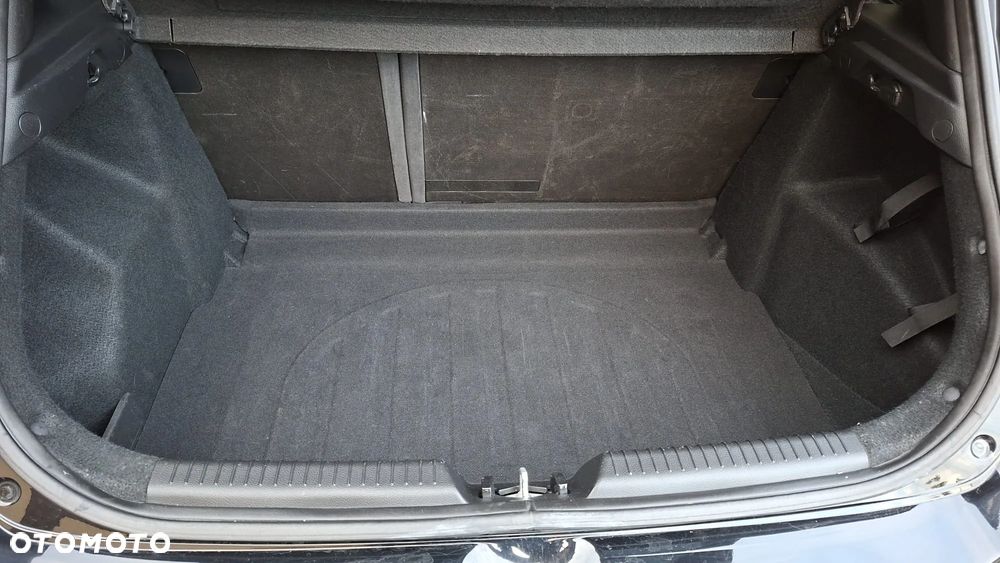 Hyundai i30 1.4 Fifa World Cup Edition - 17