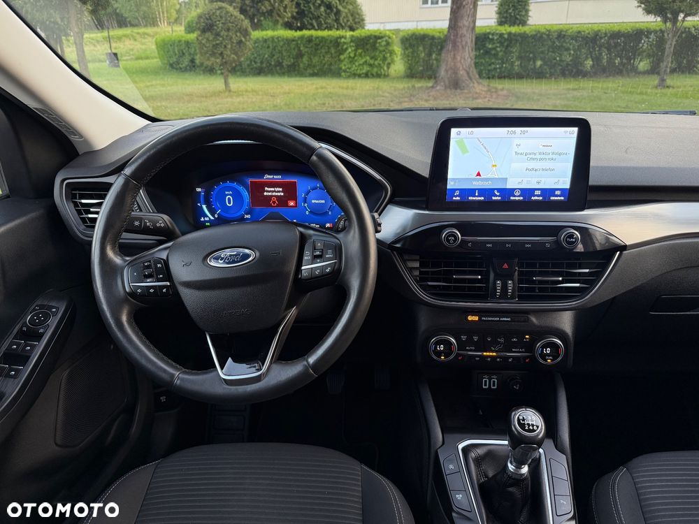 Ford Kuga 1.5 EcoBoost TITANIUM X - 39