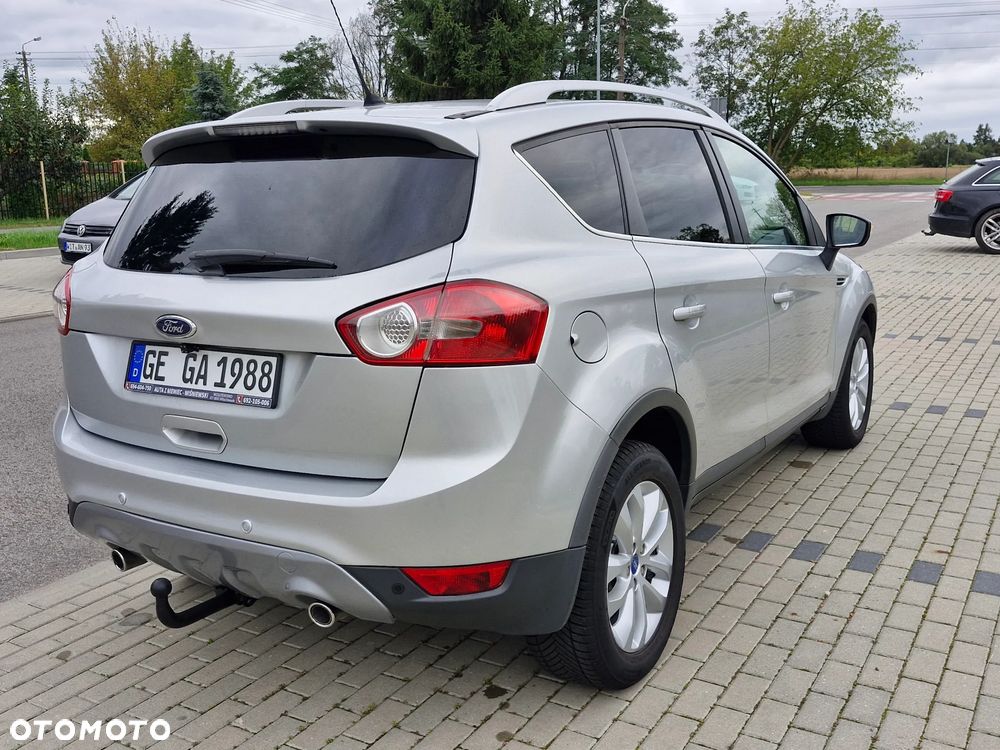 Ford Kuga 2.0 TDCi 2x4 Titanium - 25