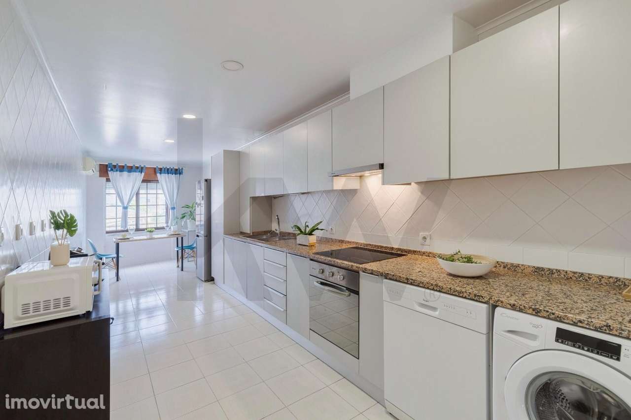 Almada - RENOVADO T2 com 109m2 - Grande imagem: 5/25