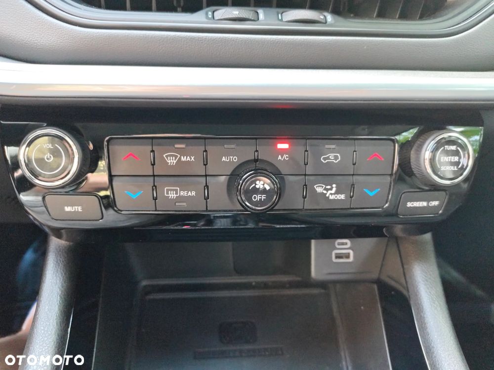 Jeep Compass 1.5 T4 mHEV Limited FWD S&S DCT - 17
