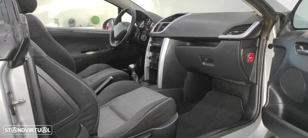 Peugeot 207 CC - 7
