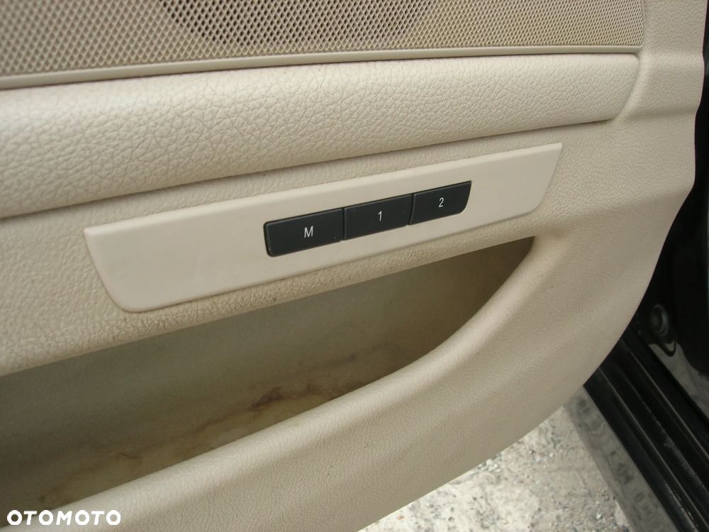 BMW Seria 5 525d xDrive Sport-Aut Luxury Line - 15