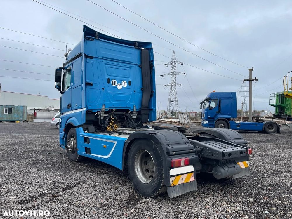 Mercedes-Benz ACTORS - 2