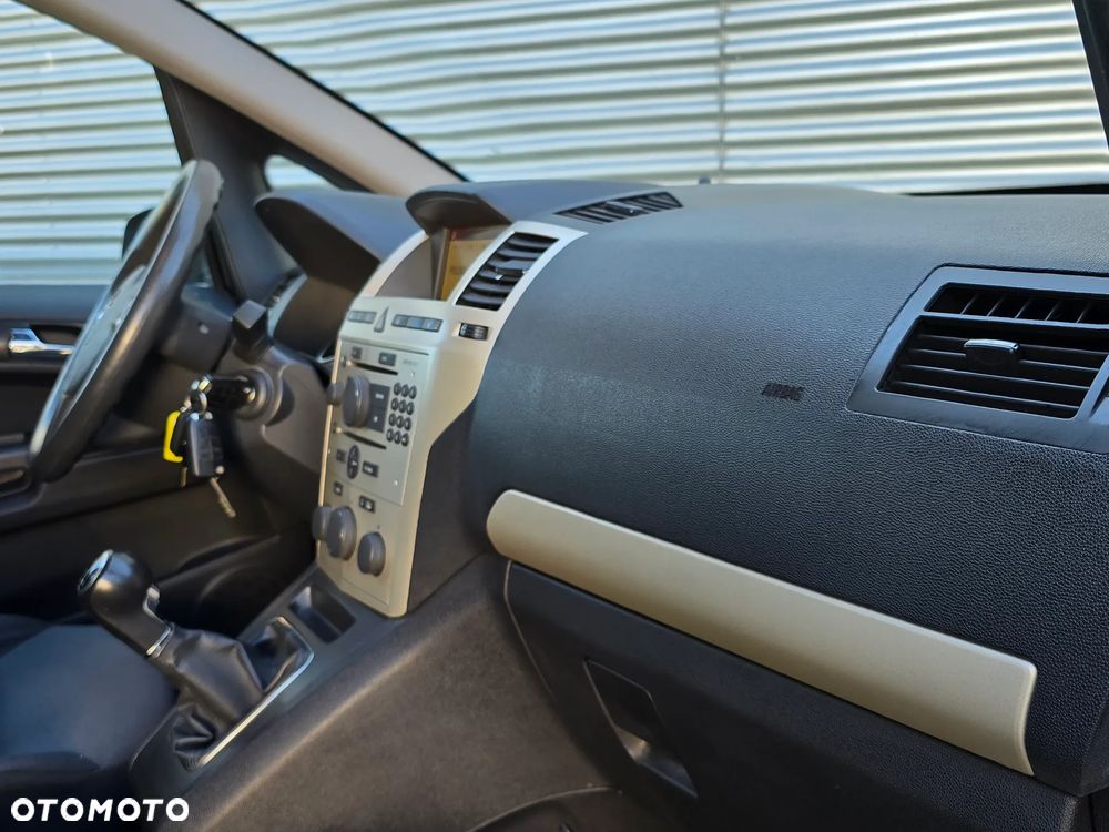 Opel Zafira 1.8 Elegance - 10