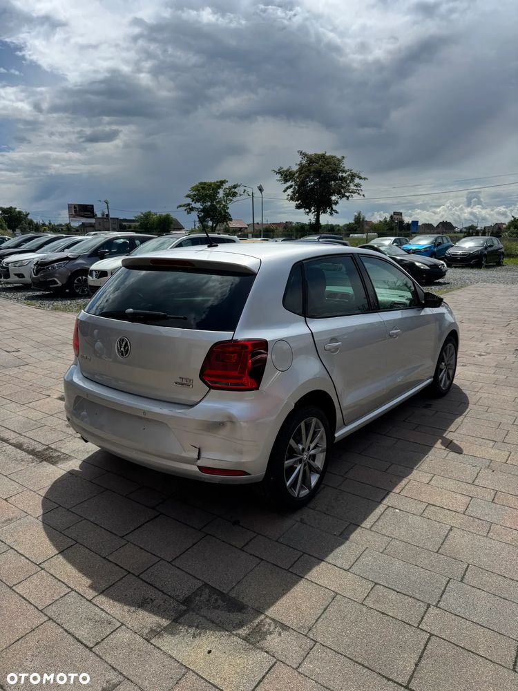 Volkswagen Polo 1.4 TDI (Blue Motion Technology) Comfortline - 4