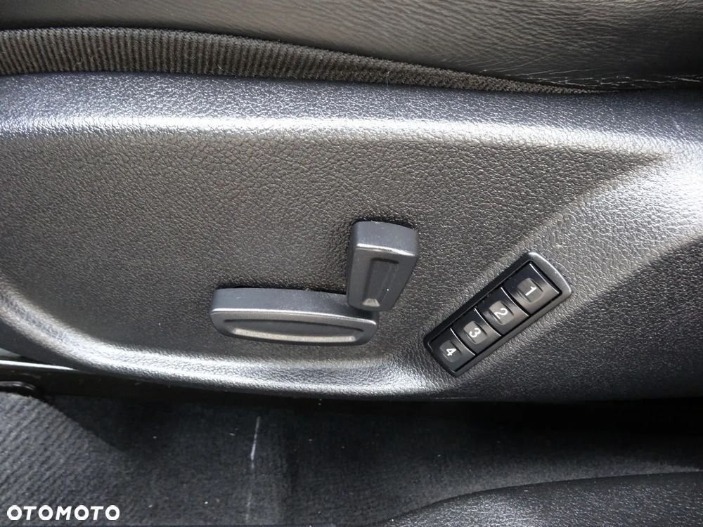 Ford Mondeo 2.2 TDCi Titanium X - 30