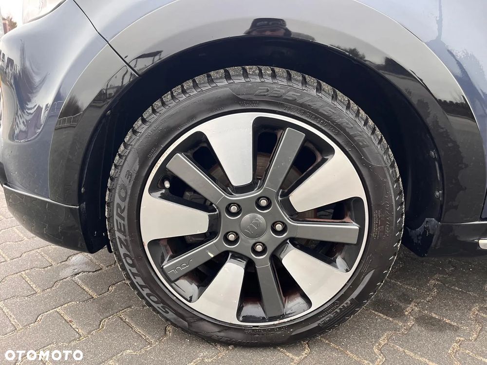 Kia Soul 1.6 CRDI Black Collection - 23