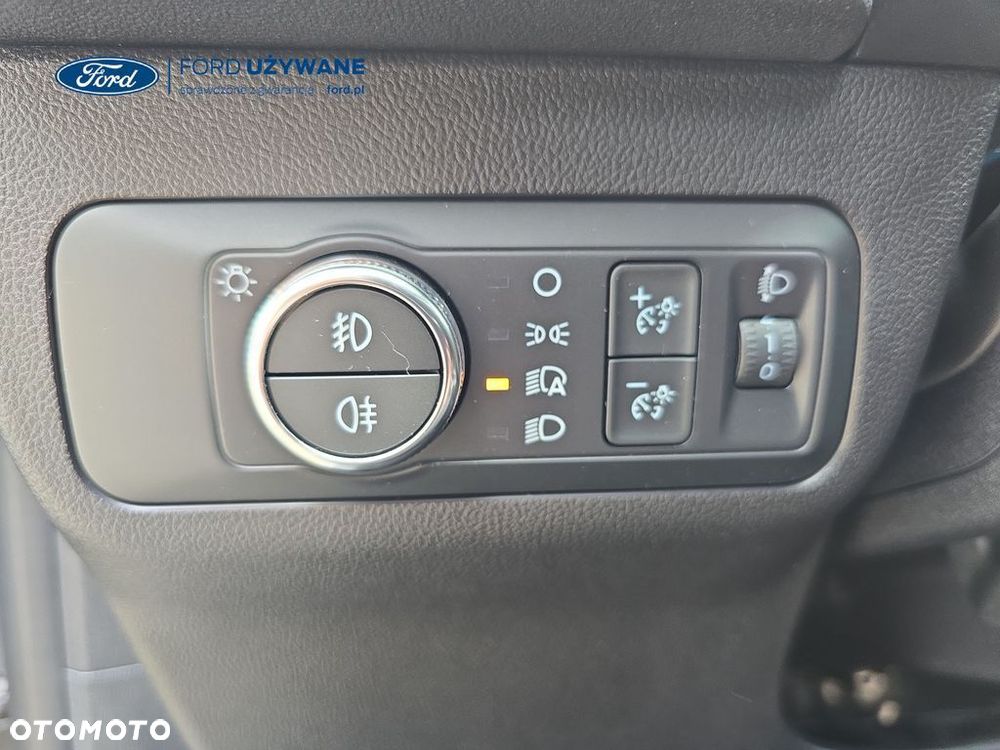 Ford Kuga - 23