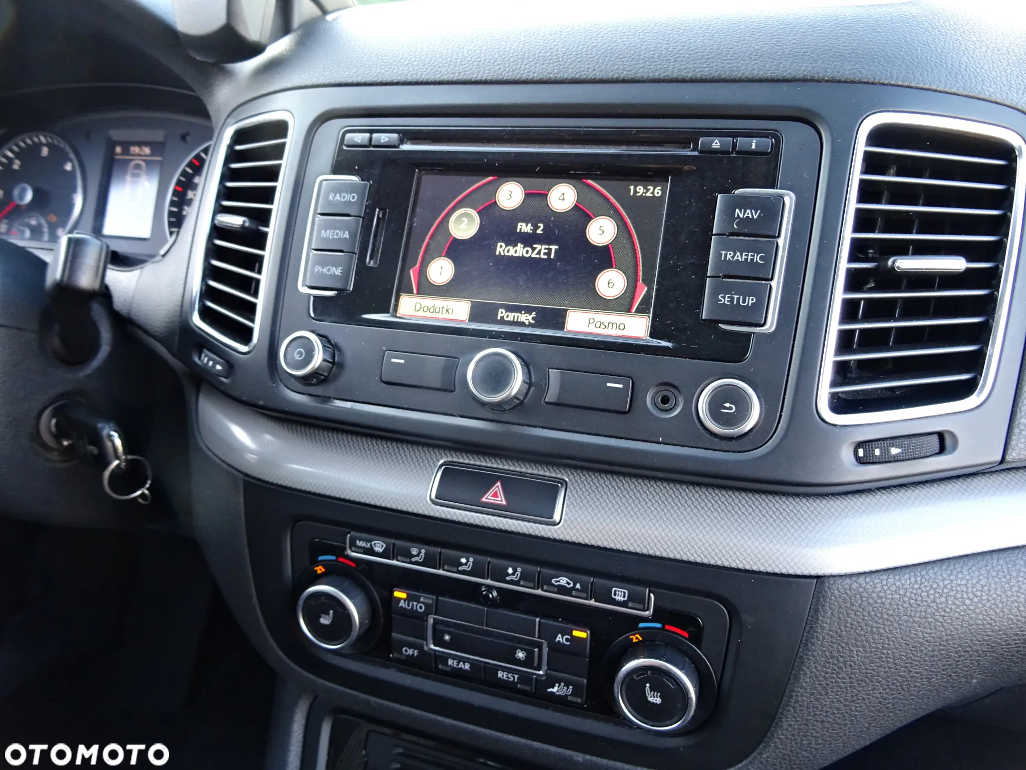 Volkswagen Sharan 2.0 TDI BlueMotion Technology Match - 26