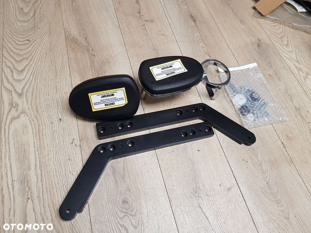 Podłokietniki pasażera Kuryakyn 8959 Harley Davidson Tri Glide - 3