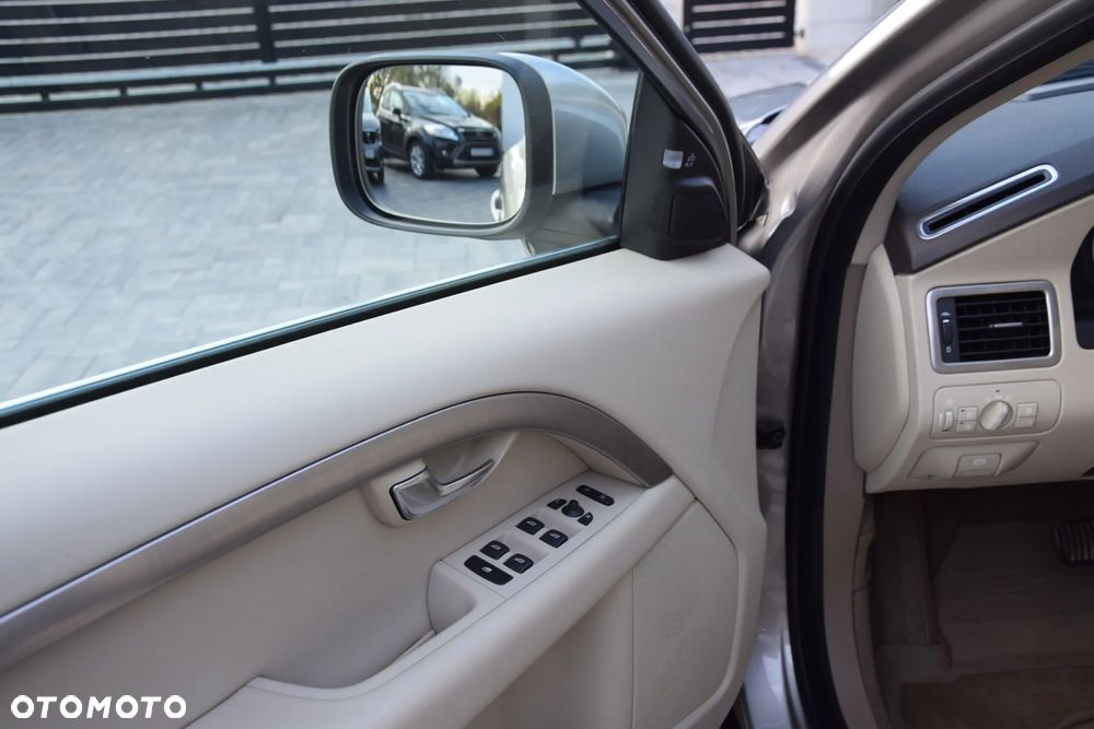 Volvo XC 70 D5 AWD Summum - 24