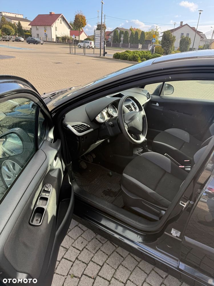 Peugeot 207 - 7