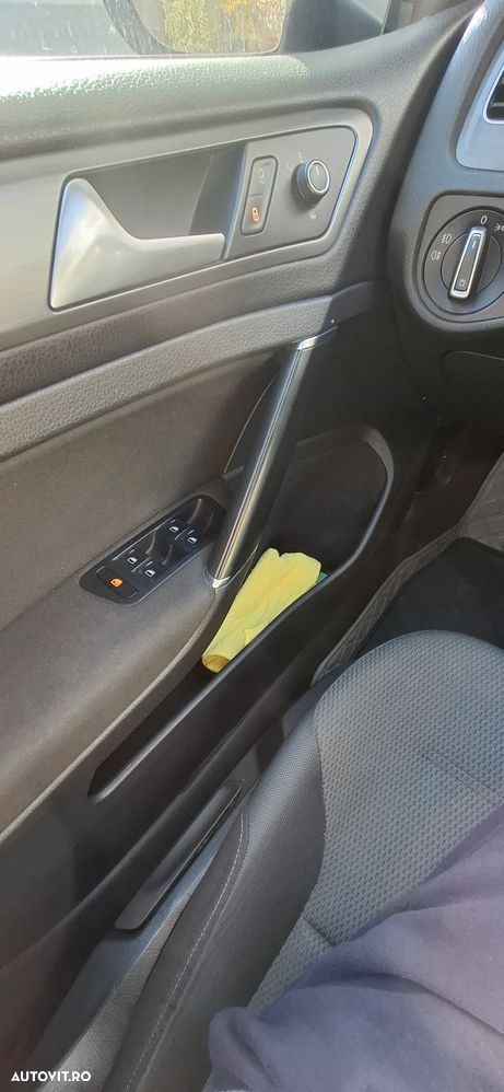 Volkswagen Golf - 13