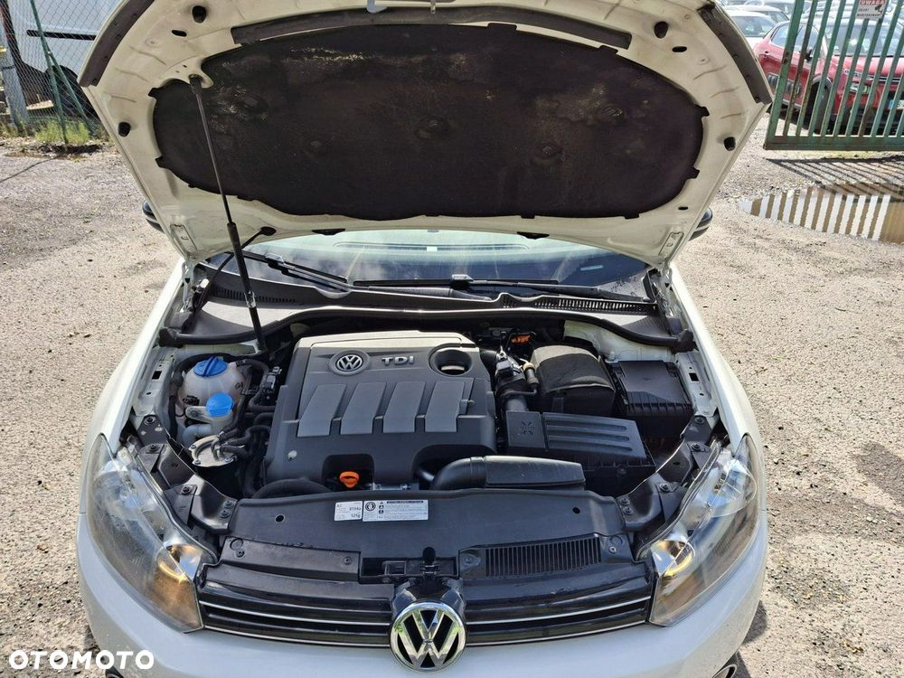 Volkswagen Golf - 24