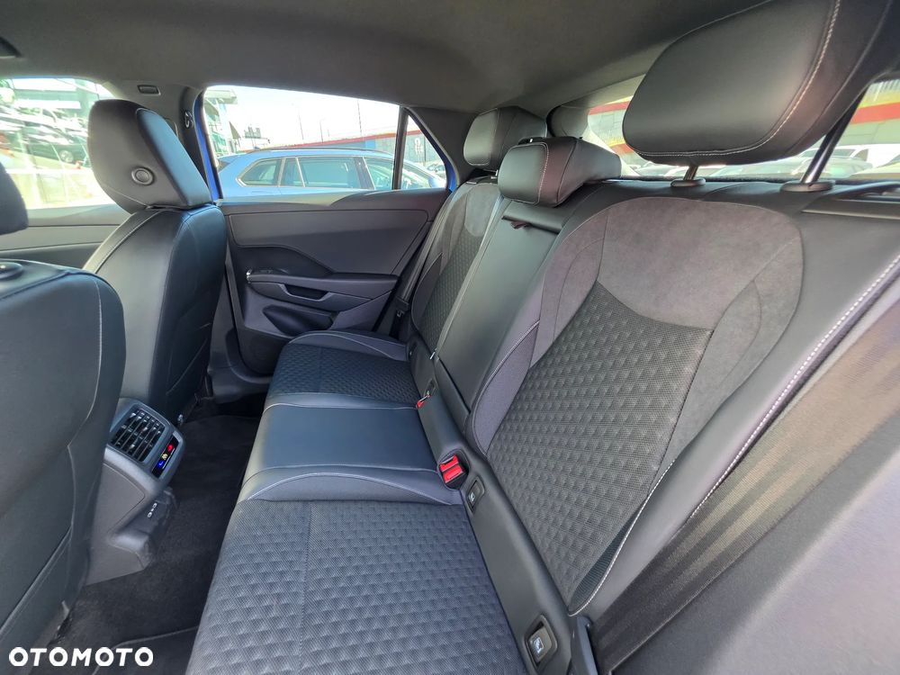 Volkswagen T-Roc 1.5 eTSI R-Line DSG - 19