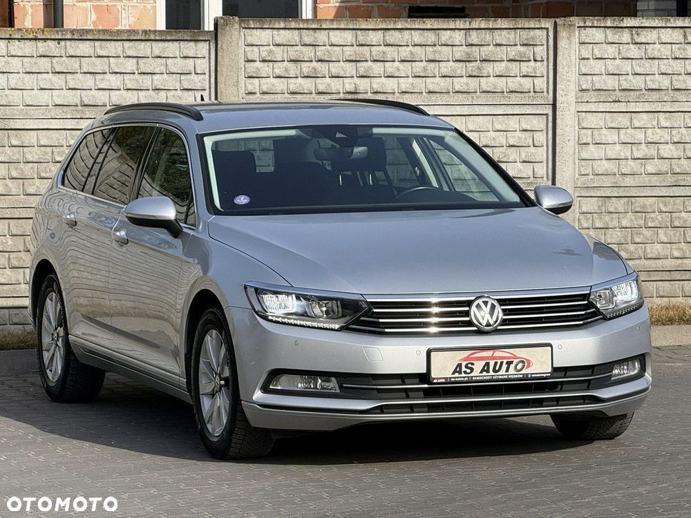 Volkswagen Passat - 2