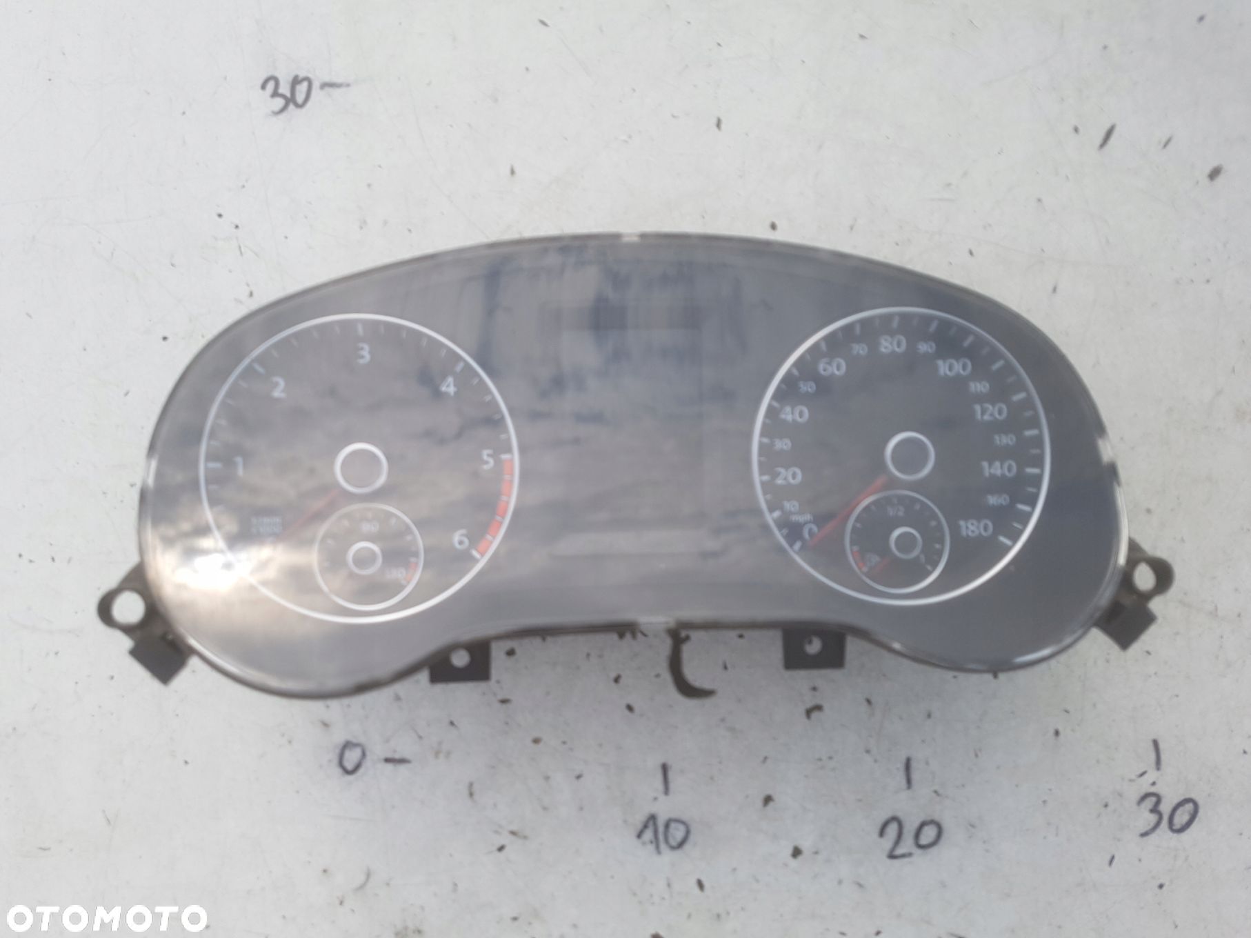 VW JETTA VI 5C 10-14r 1.6 TDI LICZNIK ANGLIK - 1