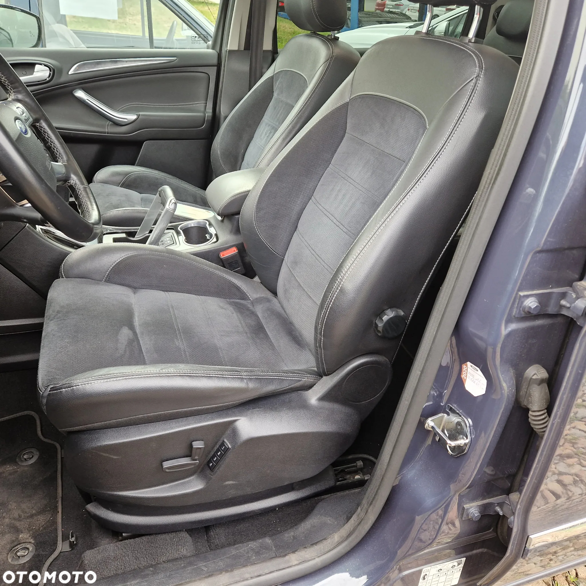 Ford Galaxy 2.2 TDCi DPF Titanium - 5